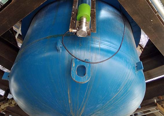 Na-22放射性仪表搪玻璃水解反应器安装现场